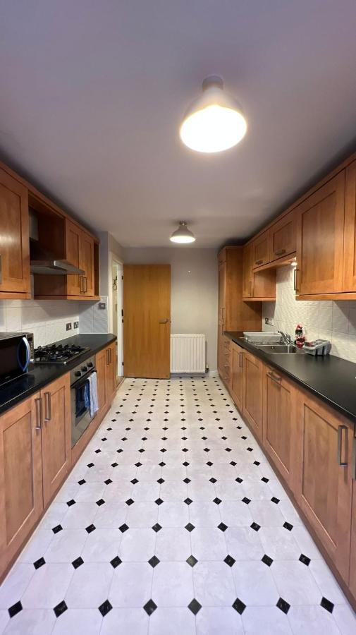 Edinburgh City Centre - Powderhall Modern Spacious 2 Bedroom Apartment With Free Parking Exterior foto