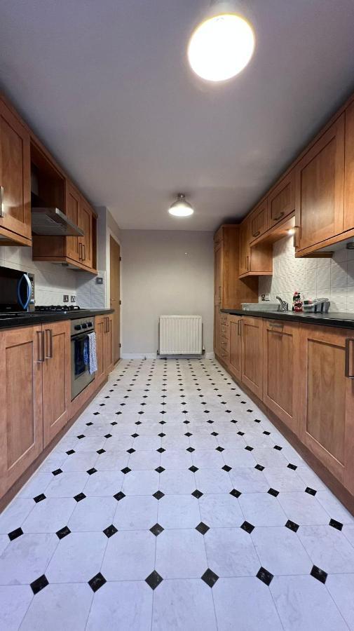 Edinburgh City Centre - Powderhall Modern Spacious 2 Bedroom Apartment With Free Parking Exterior foto