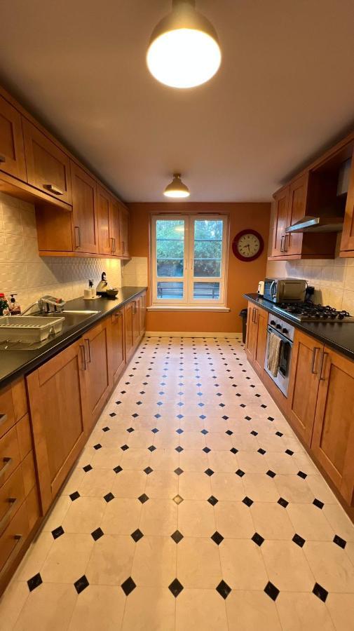 Edinburgh City Centre - Powderhall Modern Spacious 2 Bedroom Apartment With Free Parking Exterior foto